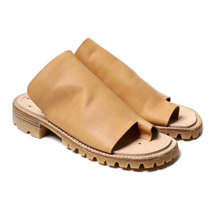 レザー種類 : ITALIAN VACHETTA–SMOOTH(NATURAL)
※商品ページ画像のレザー及び、仕様はサンプルとしてご覧ください。
