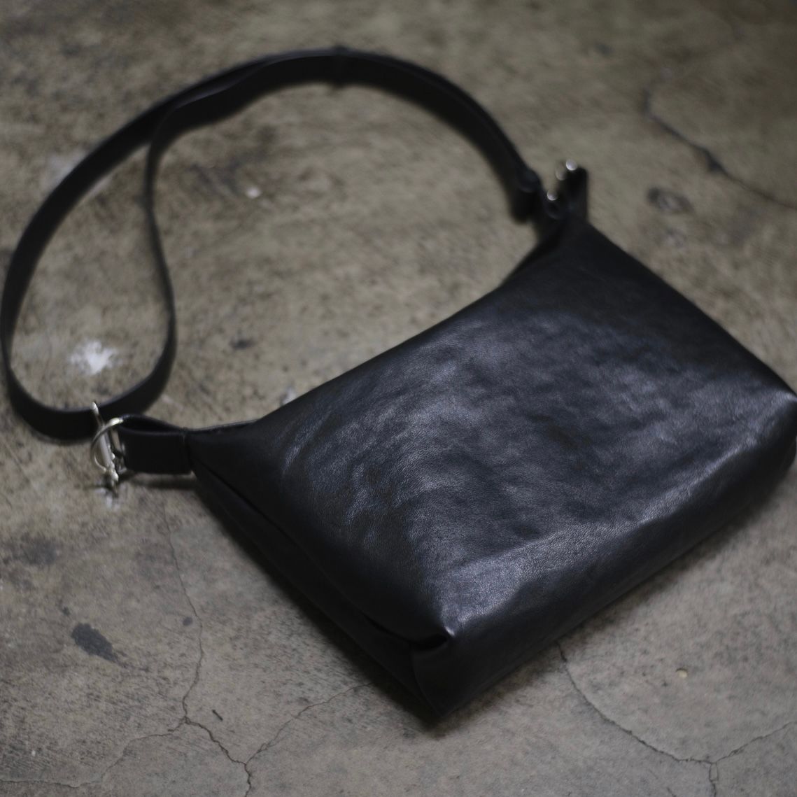 【お取り寄せ注文可能】Calf Leather 2way Shoulder Bag