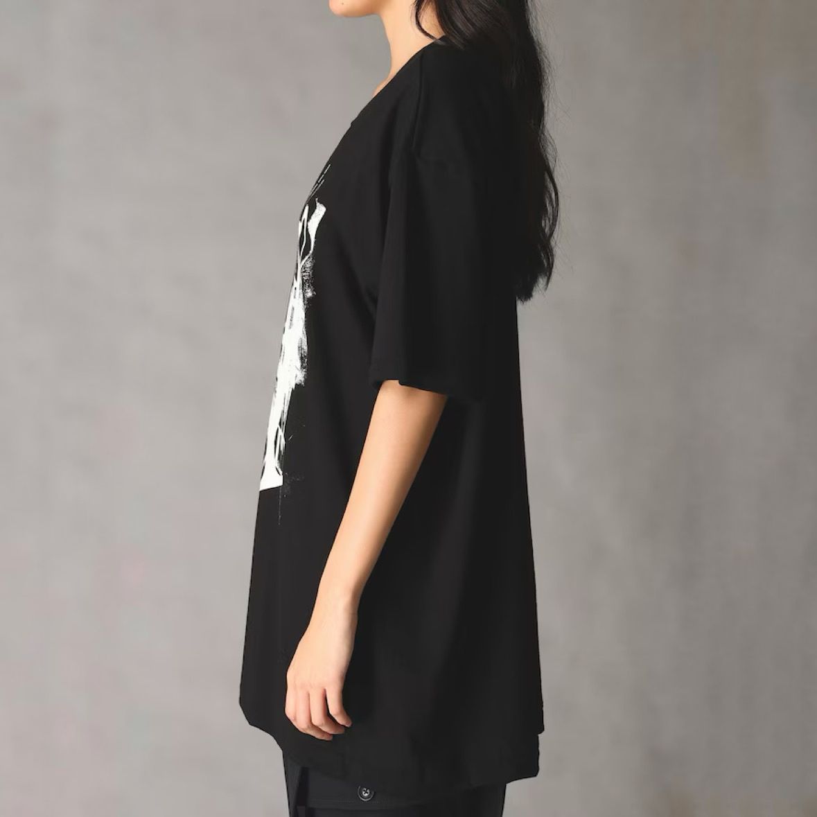 【残り一点】やぶれロゴカットソー