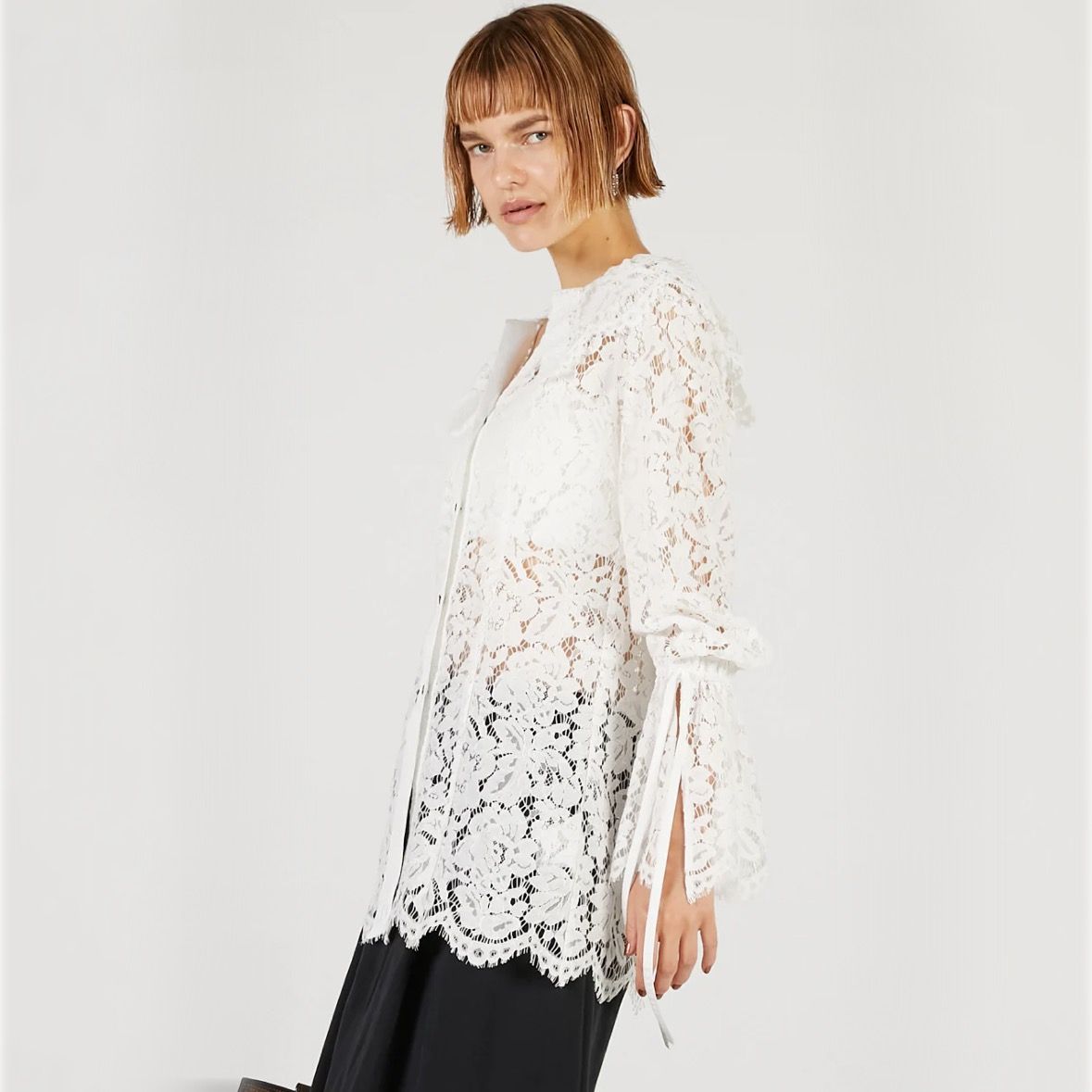 【残り一点】Scallop Lace Blouse