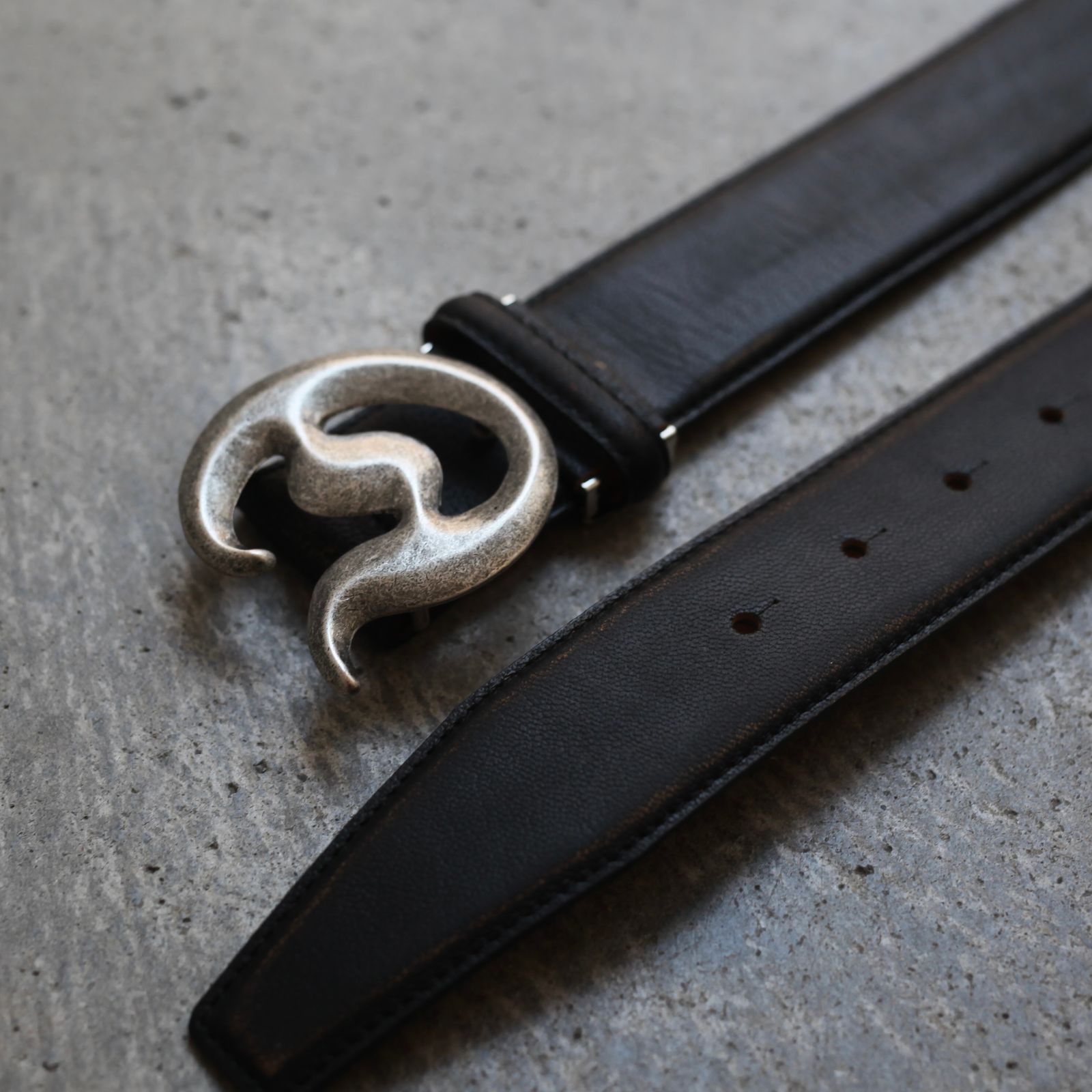 【再販売通知受付可能】"D"Buckle Vintage Velt