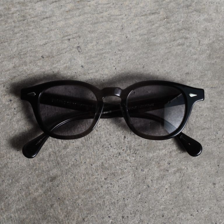 レンズ : LIGHT GRAY