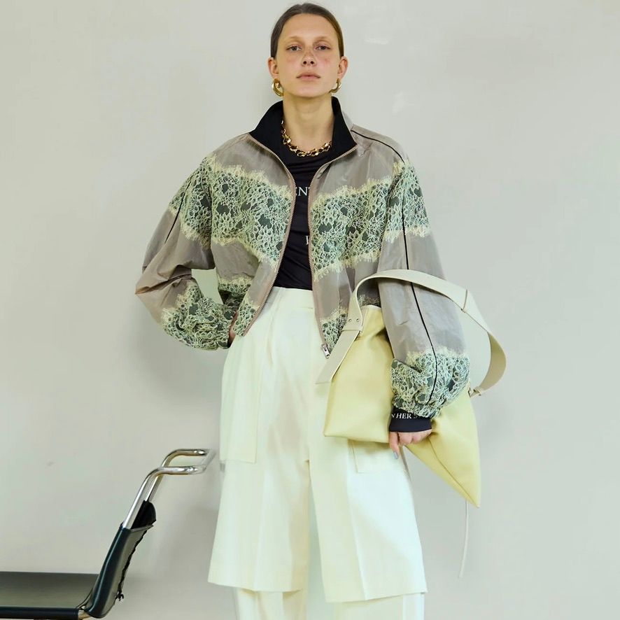 【残り一点】リバーシブルレースブルゾン