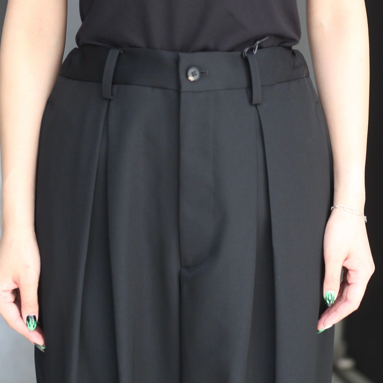 【再販売通知受付可能】Easy Wide Trousers