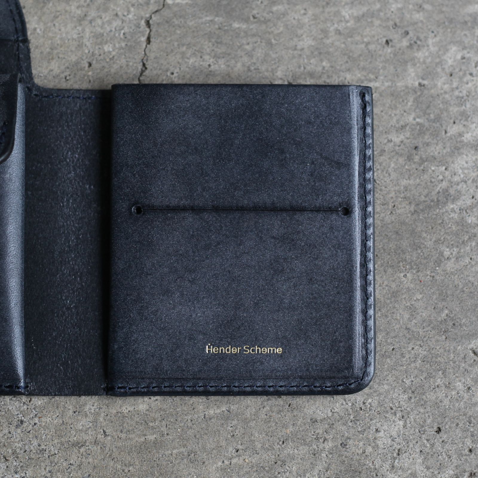 【再販売通知受付可能】Wallet(NAVY)