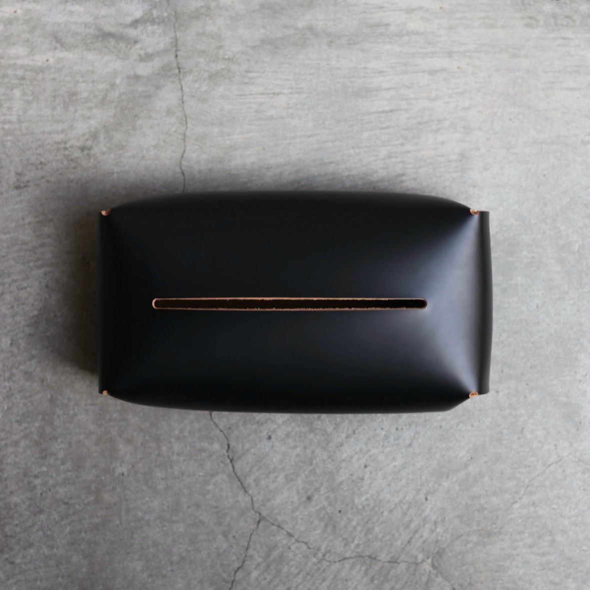 【次回入荷9月下旬予定】Assemble Tissue Case(BLACK)