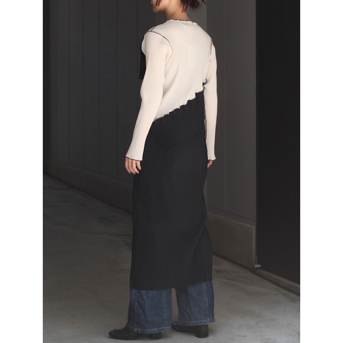 【残り一点】Spiral Wave Long Sleeve Dress