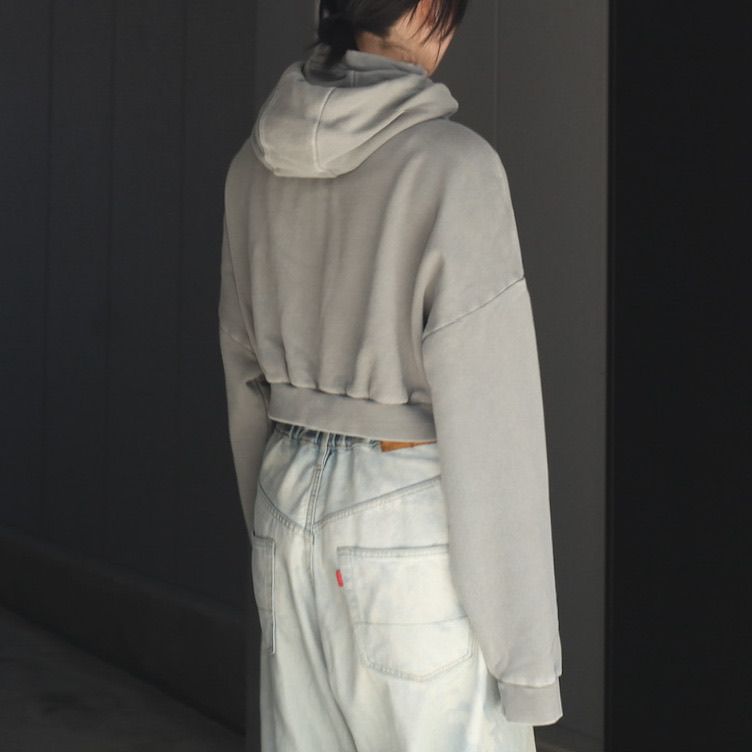 【残りわずか】Cropped Full Zip