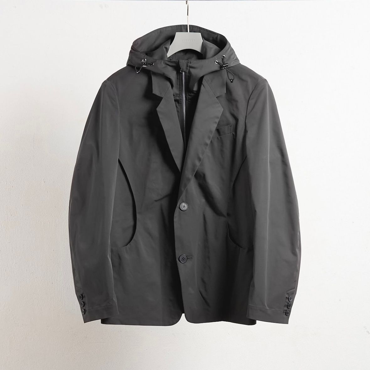 国内で当店のみ RELABEL - Contrast Layered Detachable Hood NVRFRGT - 【残り一点】Detachable Hooded Blazer | ACRMTSM