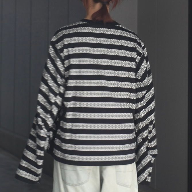 【残り一点】Nordic Pattern Jacquard L/S T-Shirt