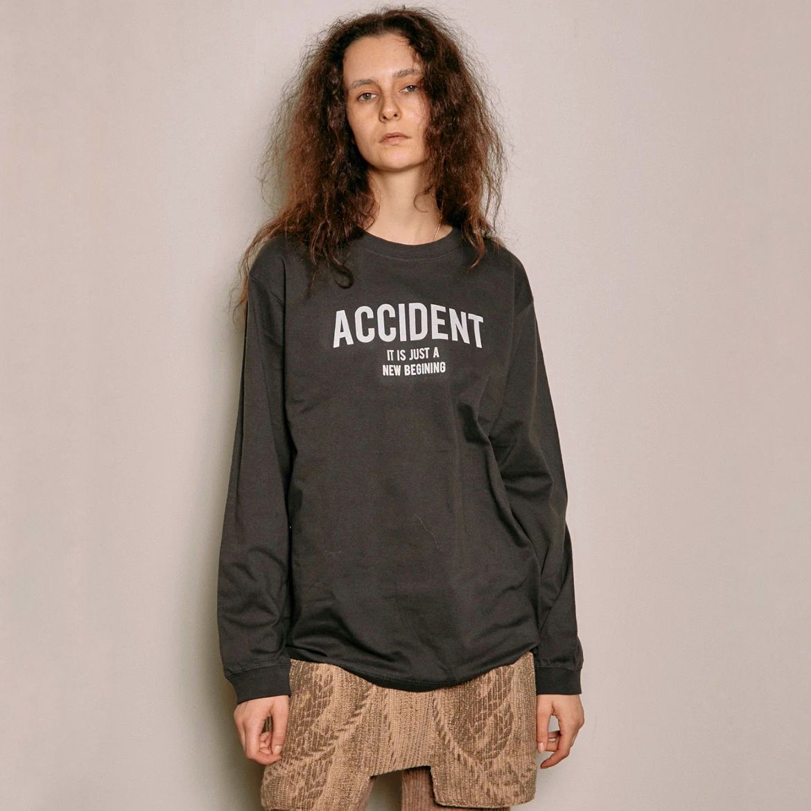 MAISON SPECIAL - 【残り一点】Accident Handouted Long Sleeve T