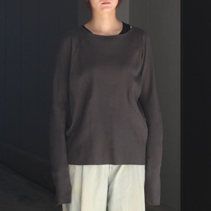 【残りわずか】Panelled Ribbed Long Sleeve T-shirt