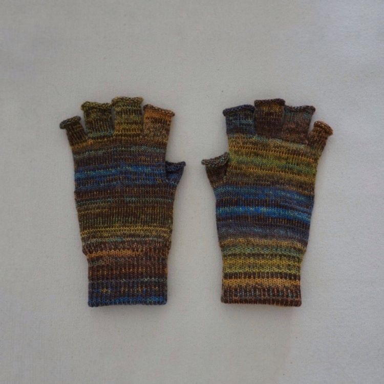 【残り一点】Multi Color Glove