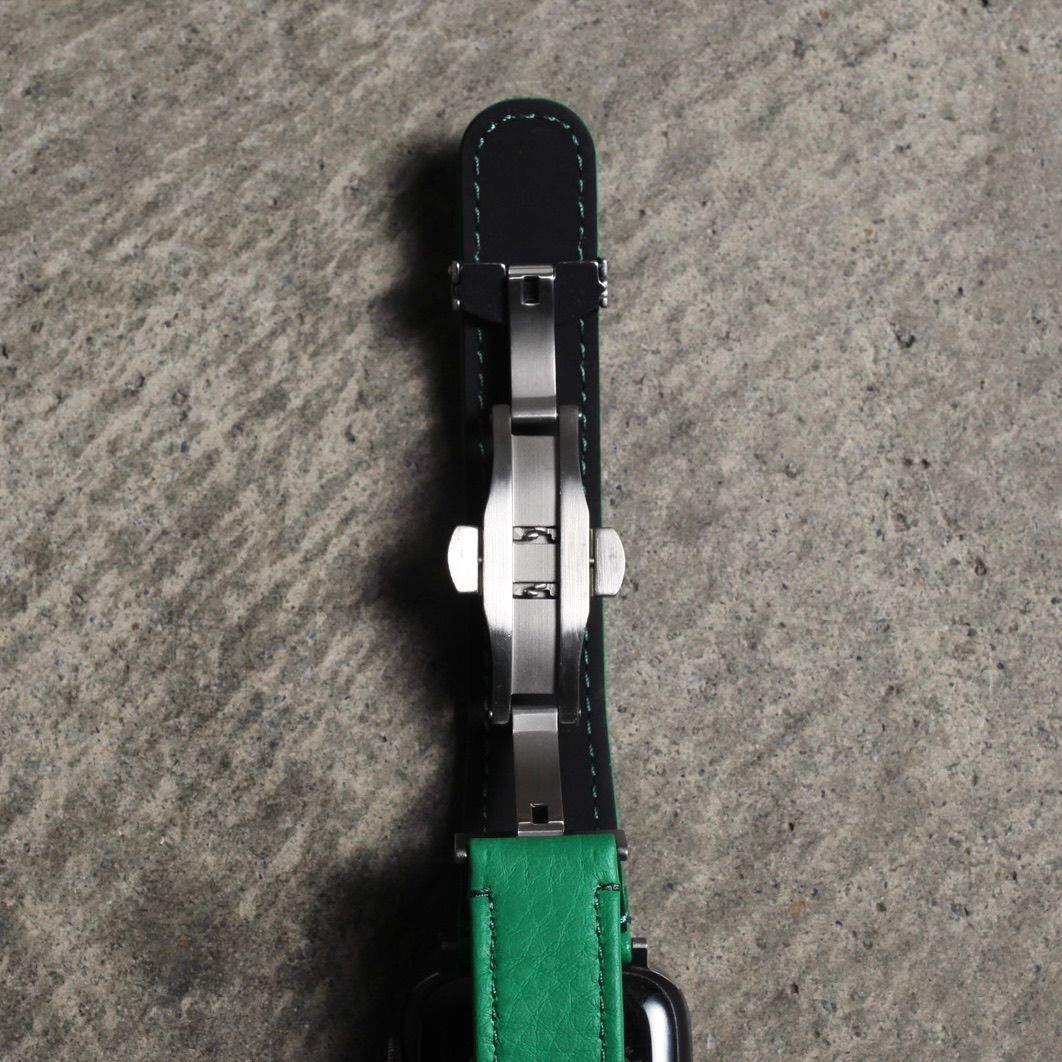 【残り一点】レザーハイブリッドバンドDバックル for Apple Watch(JOLLY GREEN)