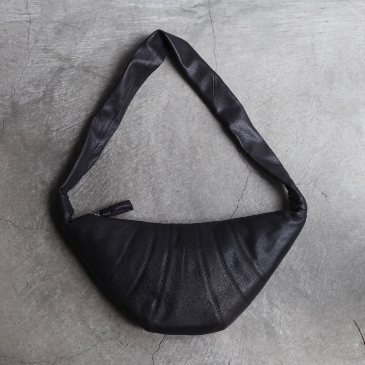 Black Medium Croissant Bag | LEMAIRE