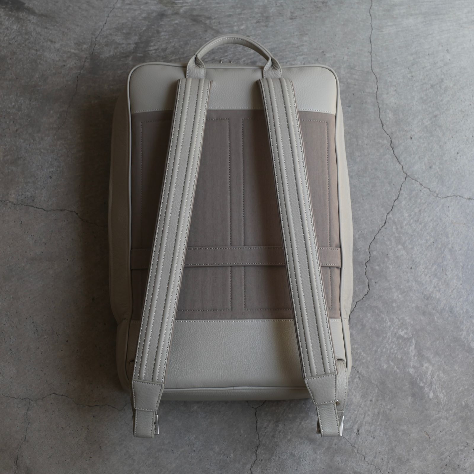 【残り一点】ソフトバックパック_Medium(WHITE BEIGE)