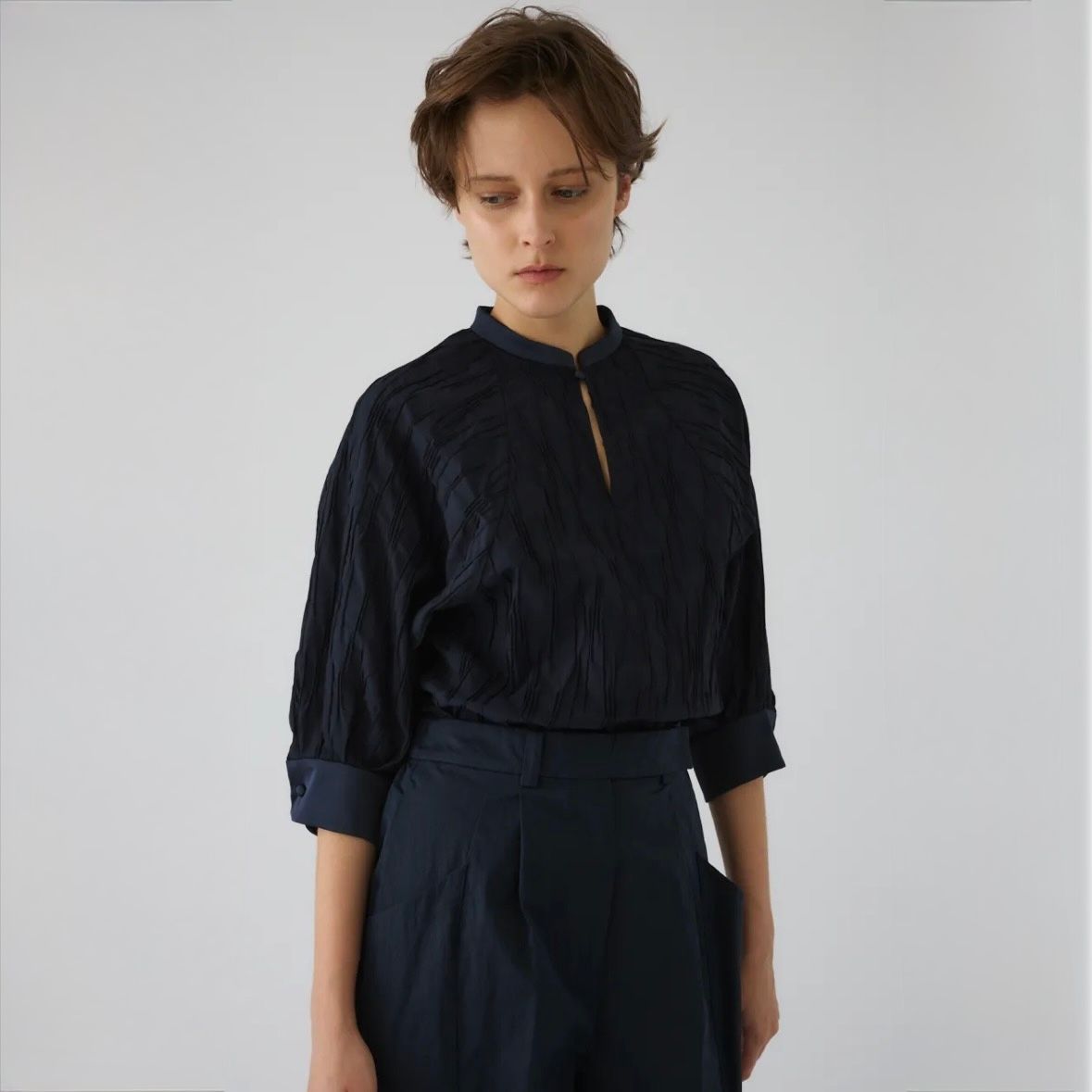 【残り一点】Tuck Pleats Raglan Blouse