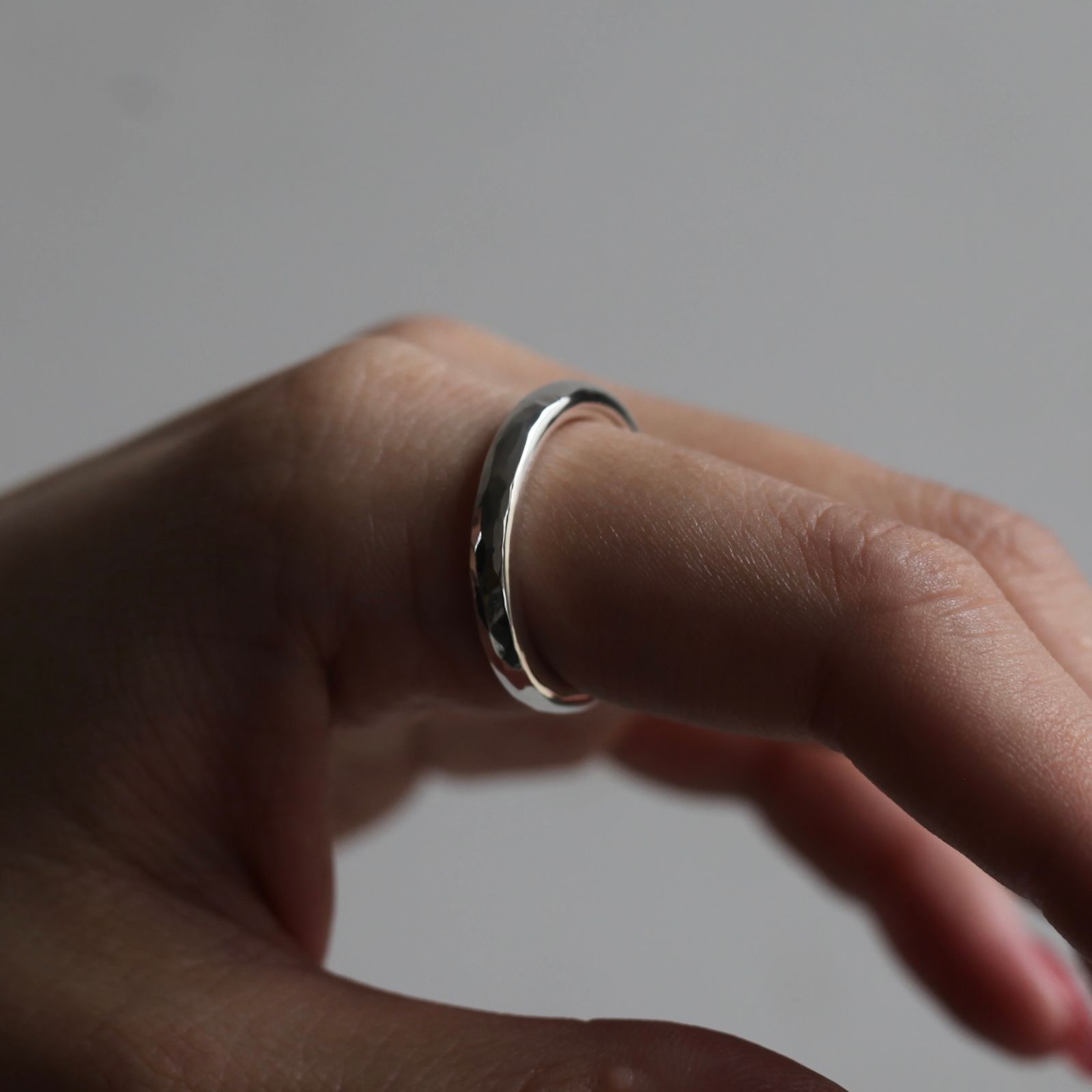 【残り一点】Oval Hammered Ring(3.5mm)