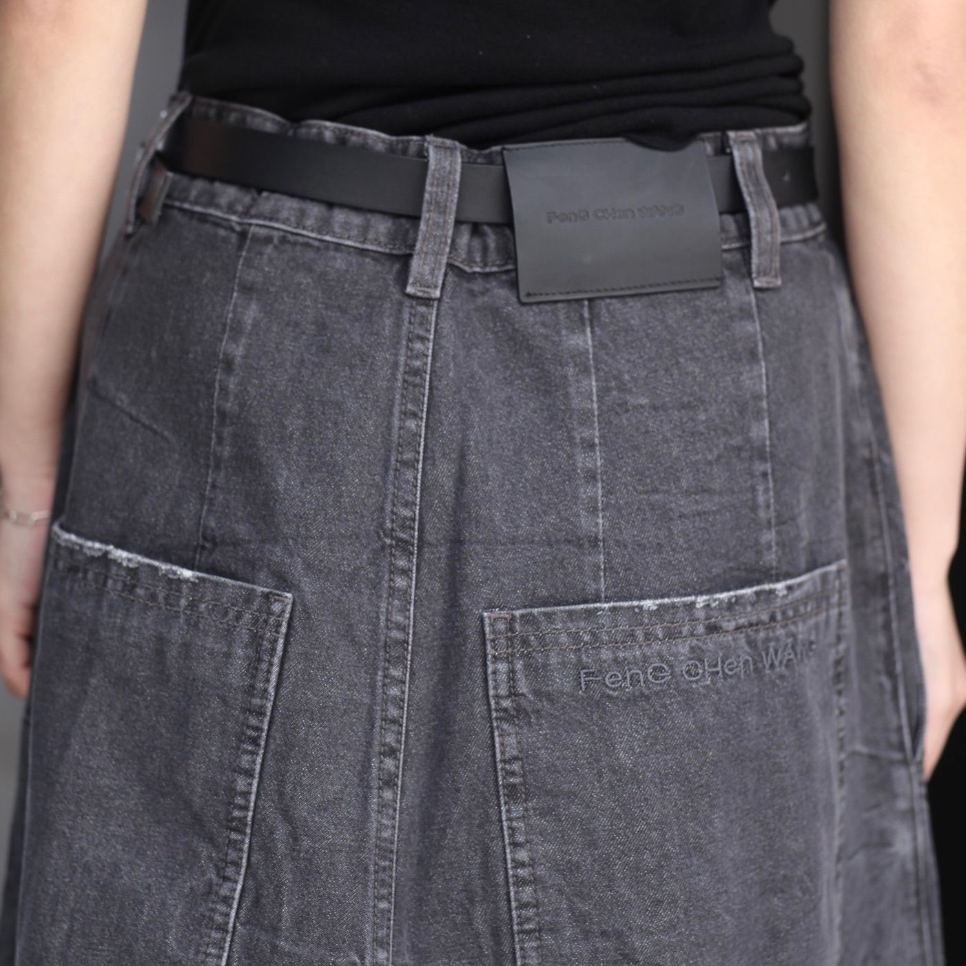 【残り一点】Oversized Mid Length Denim Cargo Trouser