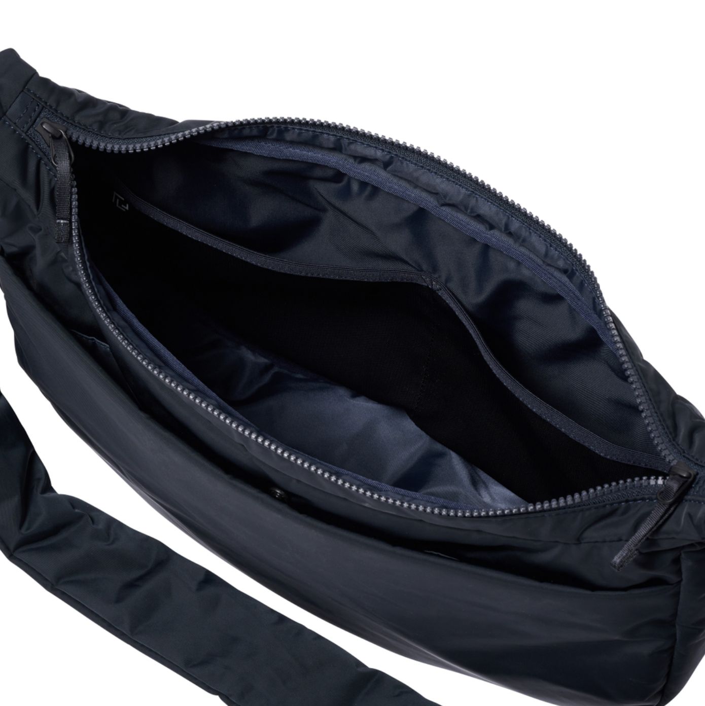 【再販売通知受付可能】Shoulder Bag_L