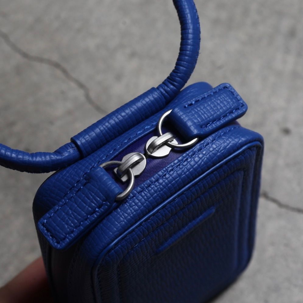 【残り一点】レザーストラップ付マイクロバッグ(LAPIS BLUE)