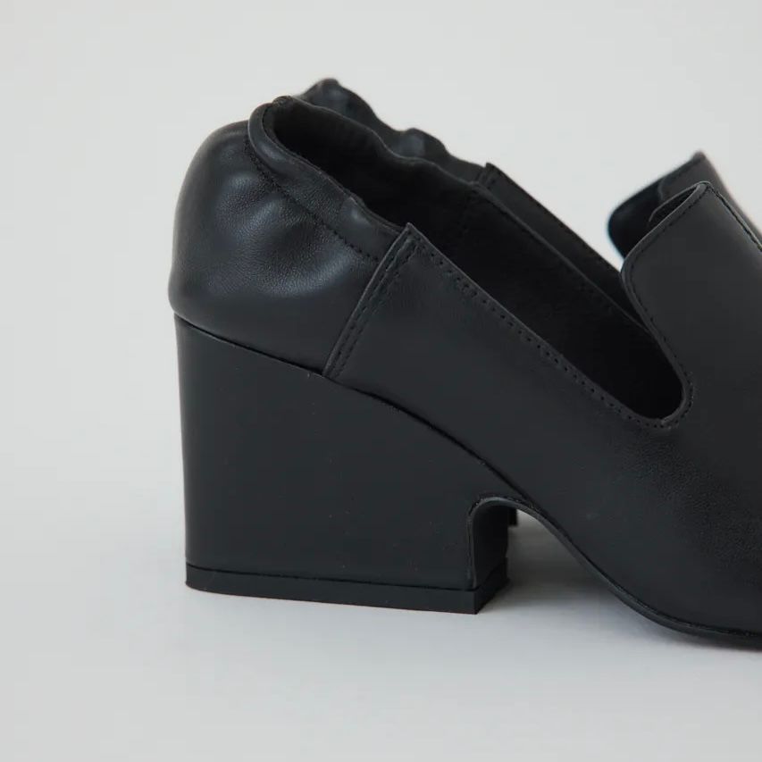 【残り一点】Leather Square Toe Heel