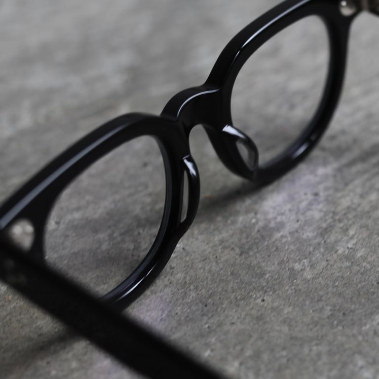 レンズ：NON-PRESCRIPTION CLEAR(150HMC)