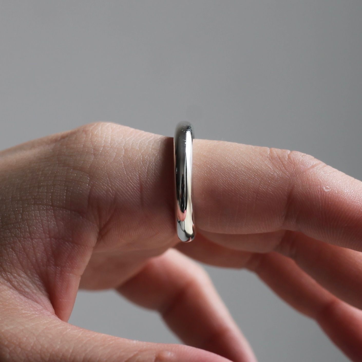 【残り一点】Oval Link Ring 5mm(WHITE)