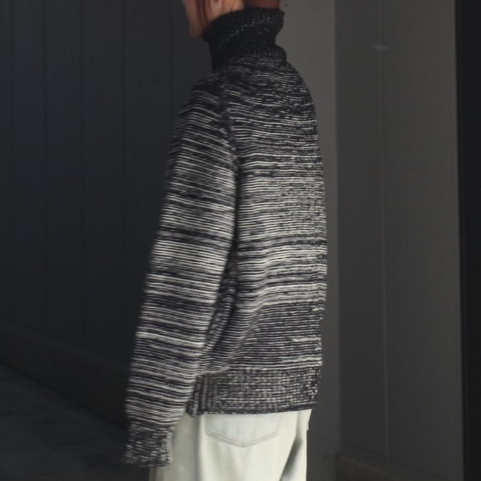 【残り一点】Gradation Front Zip Knit