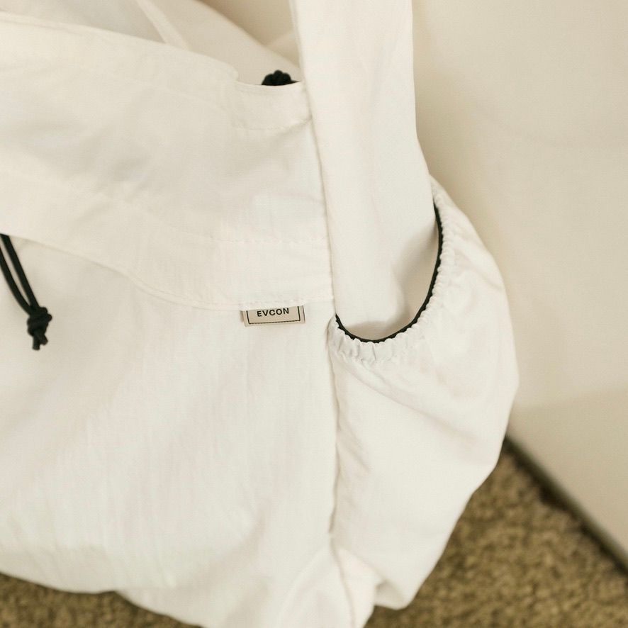 【残り一点】Big Nylon Shoulder Bag