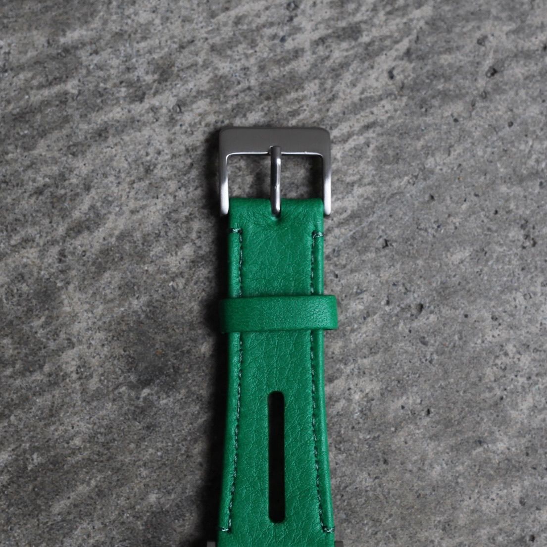 【残り一点】レザーハイブリッドバンド for Apple Watch(JOLLY GREEN)