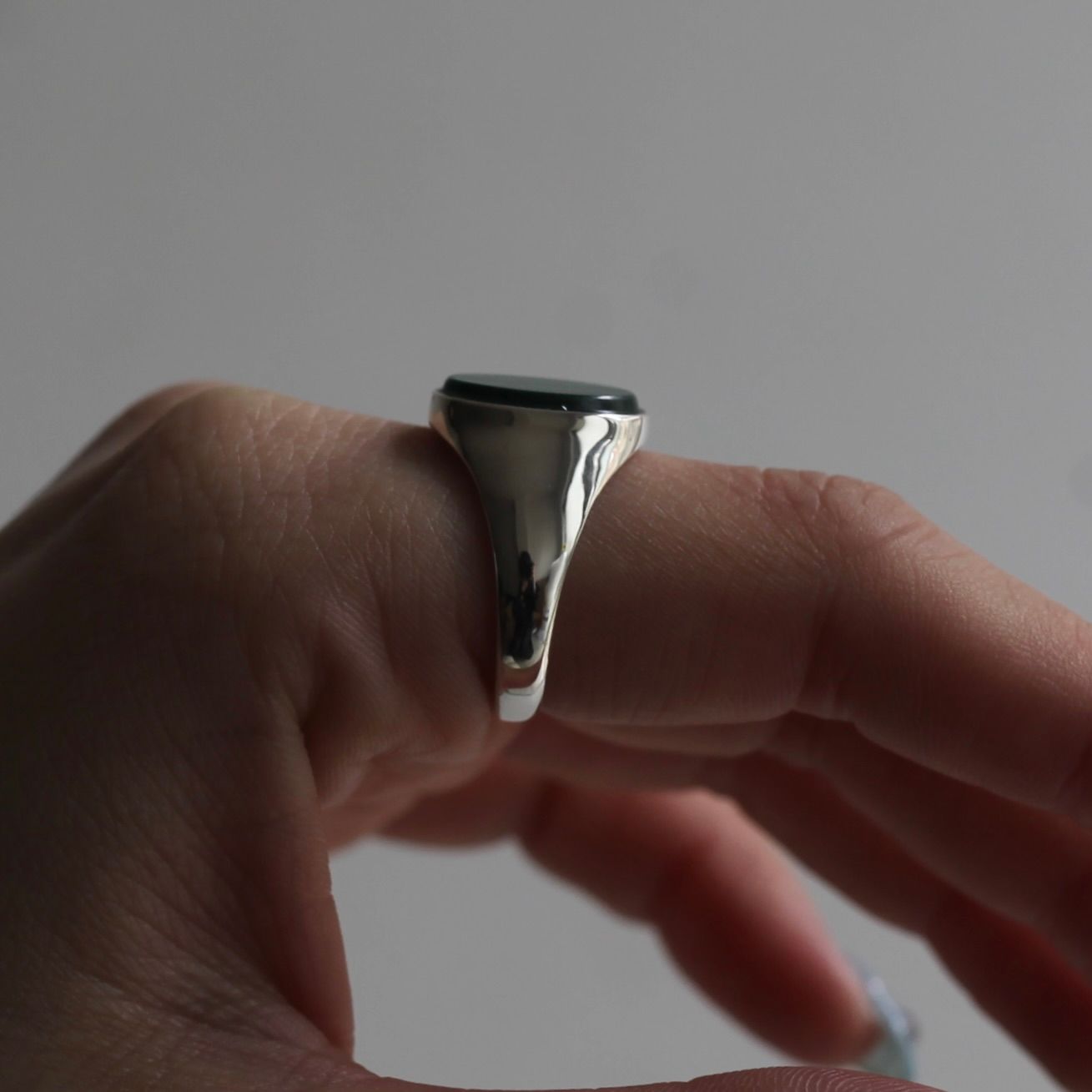 【残り一点】Signet Oval Ring L(MALACHITE)