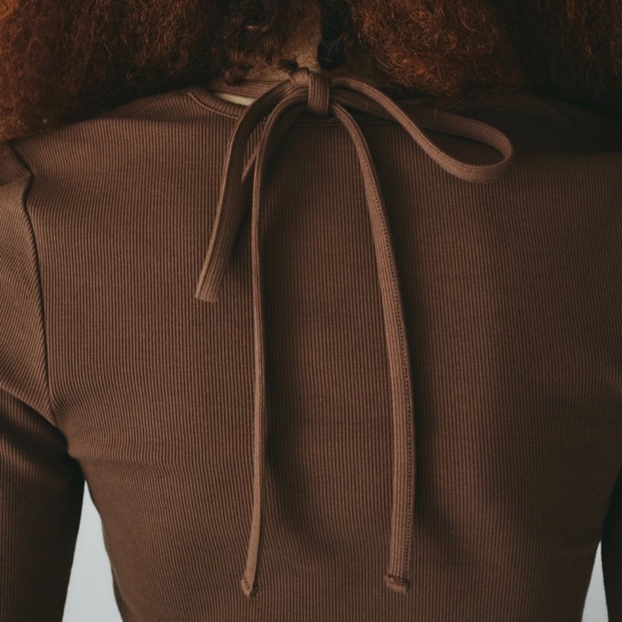 【残り一点】Wave Neck Tops