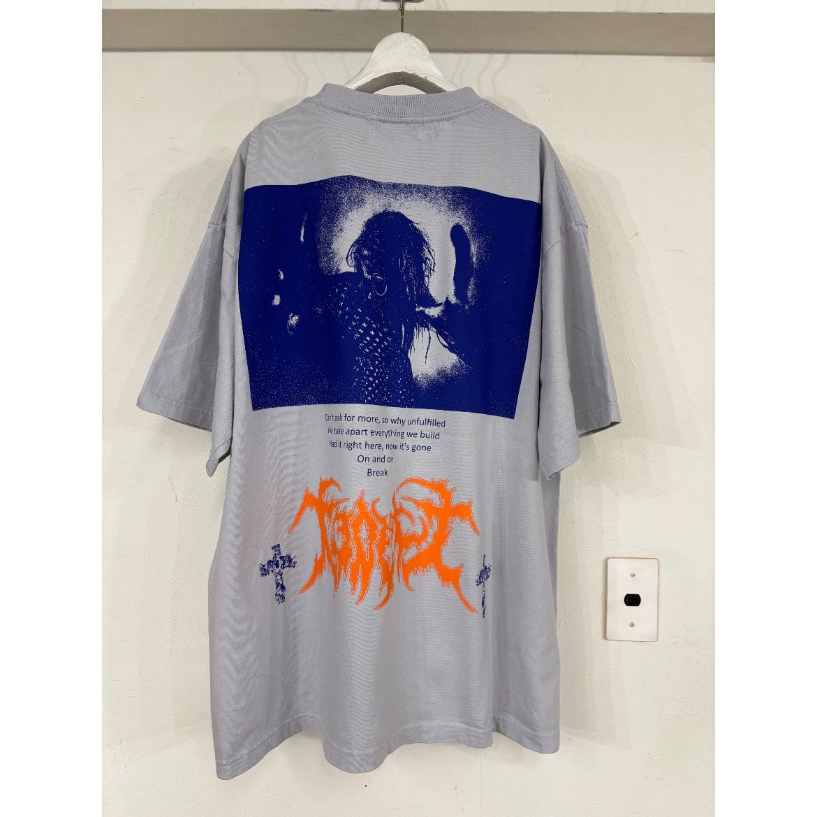 【残り一点】Break T-Shirt