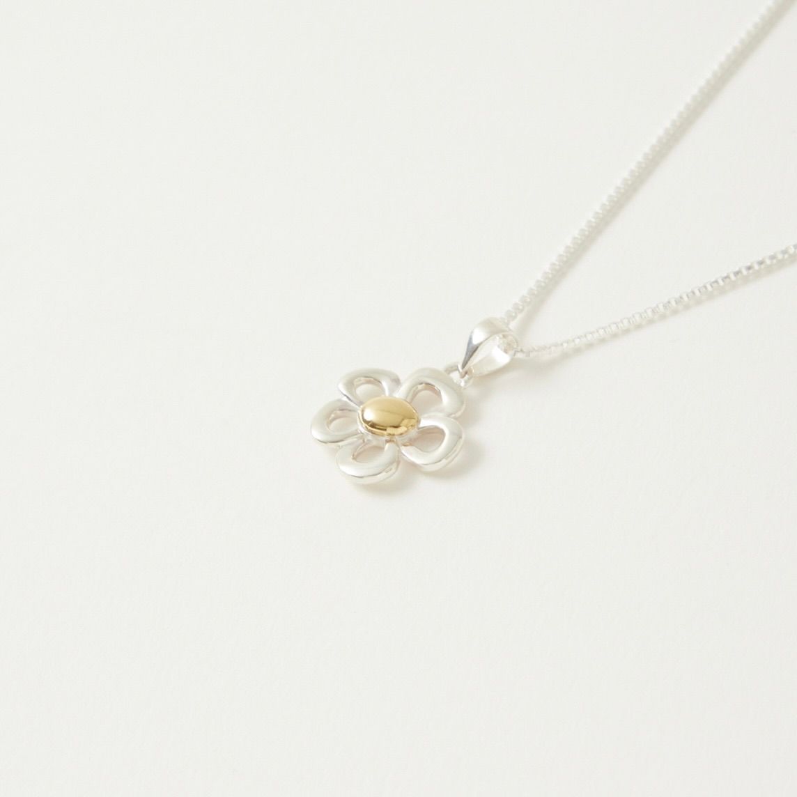 【残りわずか】Flower Necklace