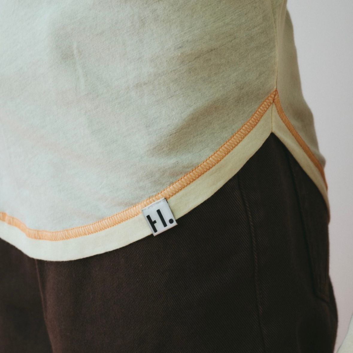 【残り一点】Sheer Mellow Tops