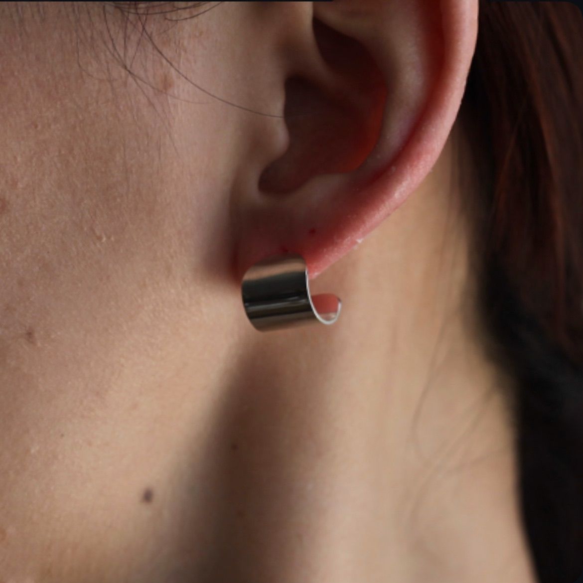 【残り一点】YU-KIN Plate Hoop Earrings(両耳用)