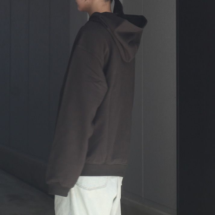 【残りわずか】Zip Sweat Hoodie