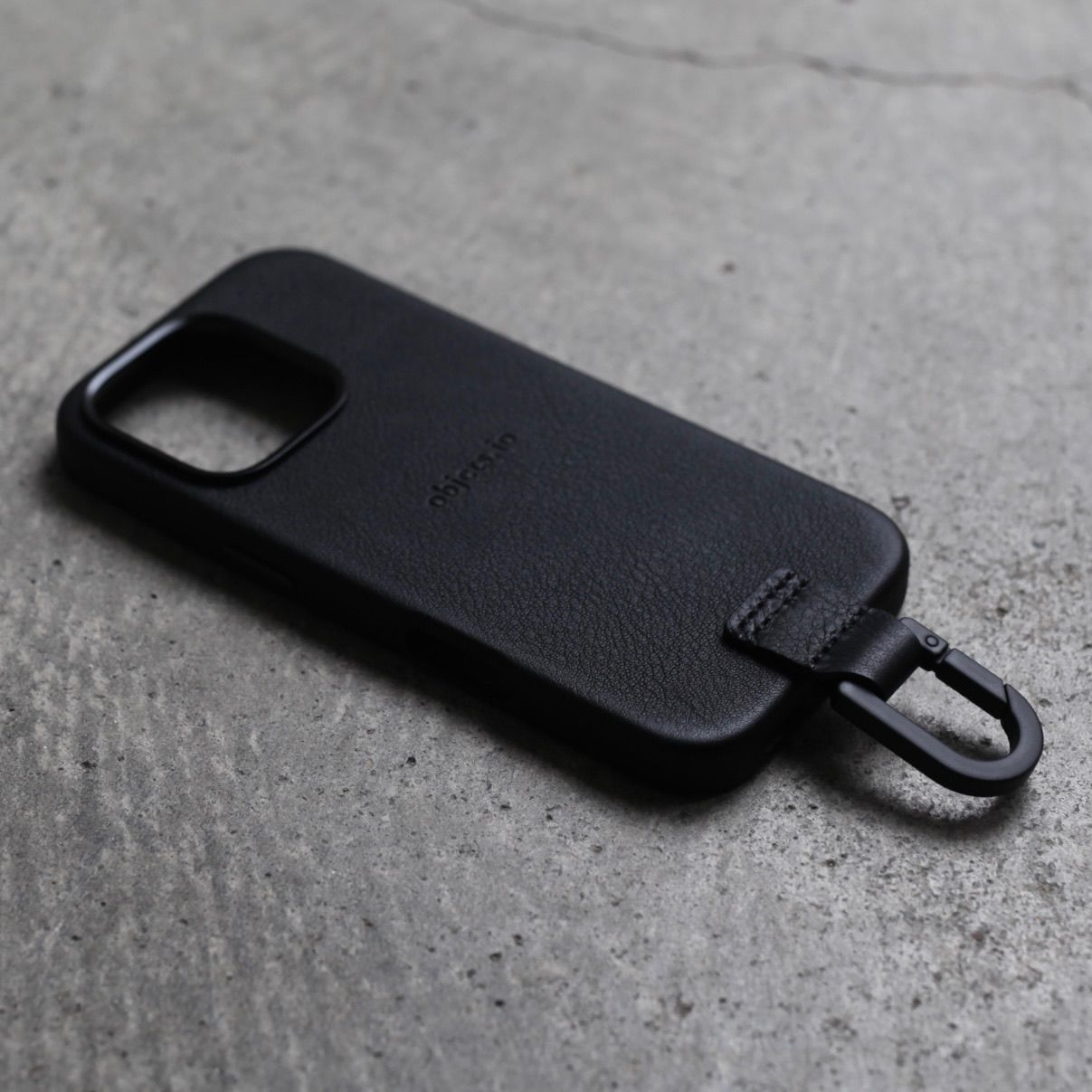 【残り一点】カラビナ付iPhoneケース(BLACK)