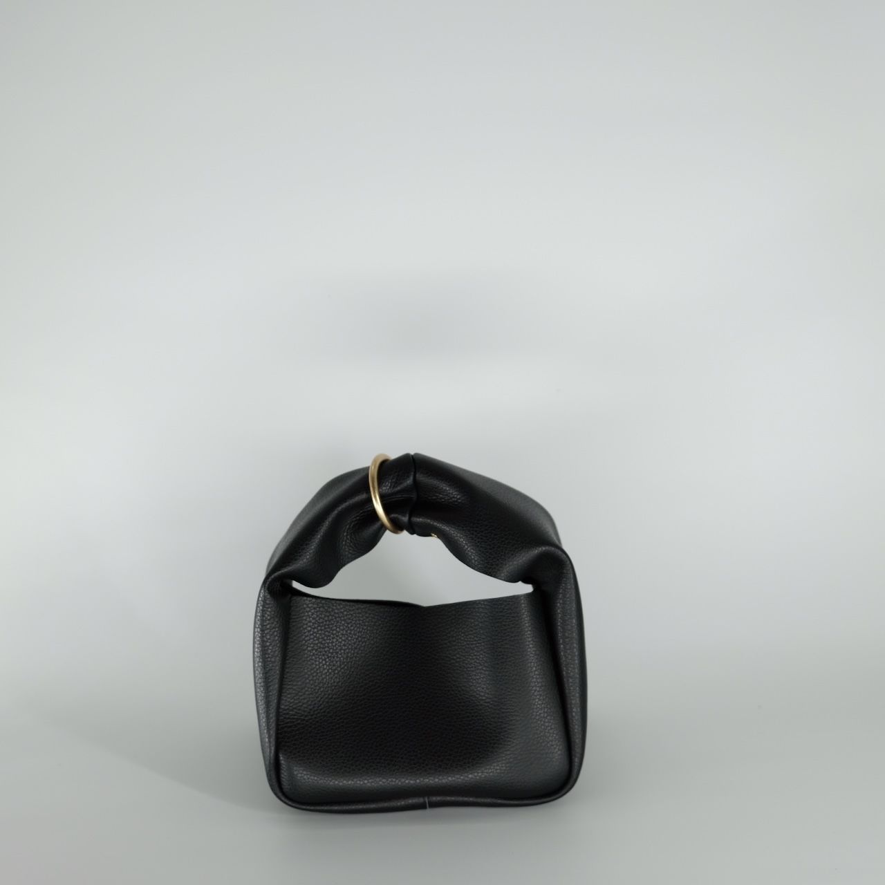 【残りわずか】Cube Ring Muff