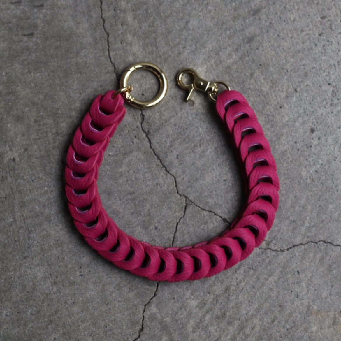 【残り一点】Hand Strap Symbole(MAGENTA PINK)