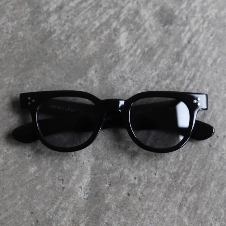 レンズ : LIGHT GRAY