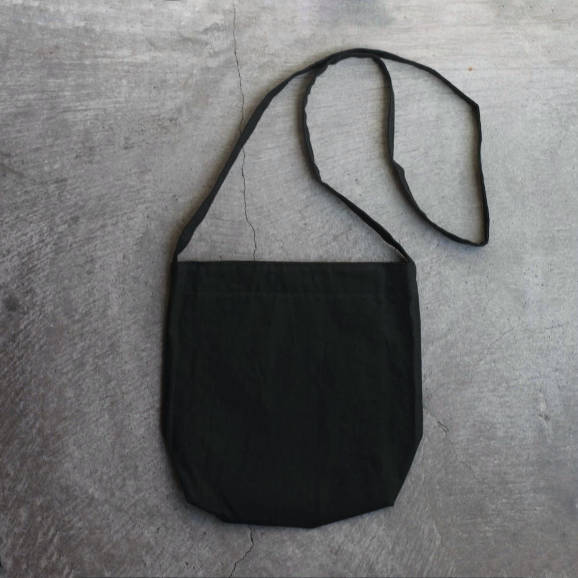 【残りわずか】Researcher Bag Medium(OLIVE)