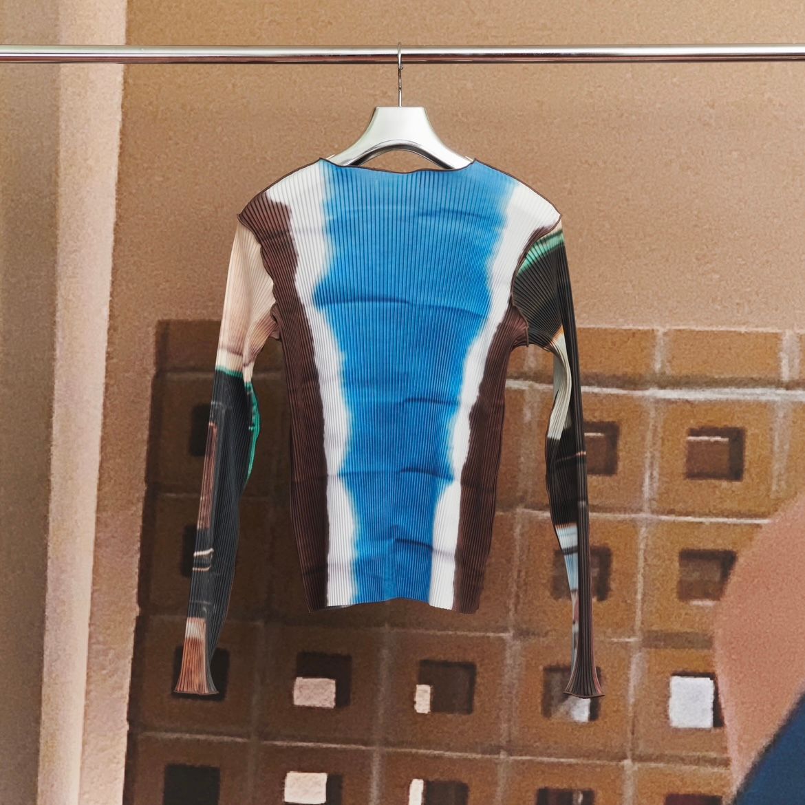 【残り一点】Graphic Top