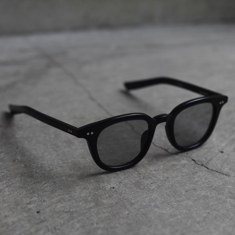 レンズ: LIGHT GREY