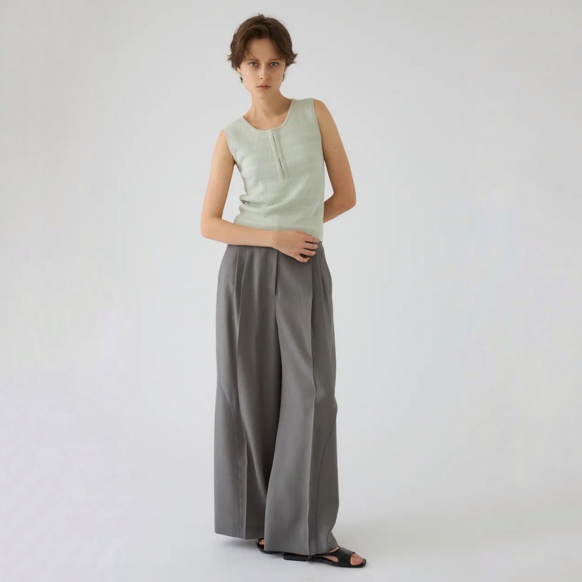 【残り一点】Round Neck Hook Tank
