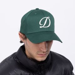 【残りわずか】Cursive D Full Fit Cap