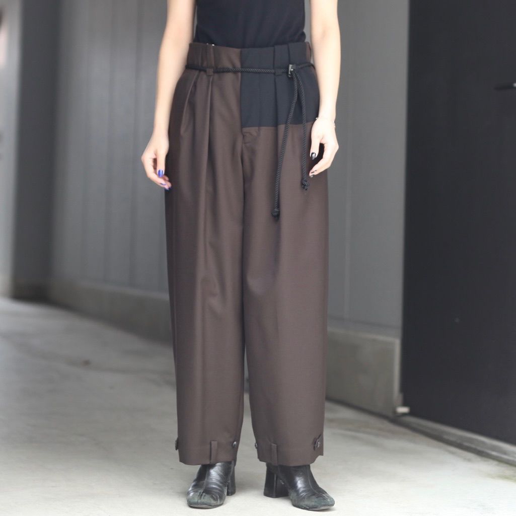 【残り一点】Bicolor Squeeze Slacks