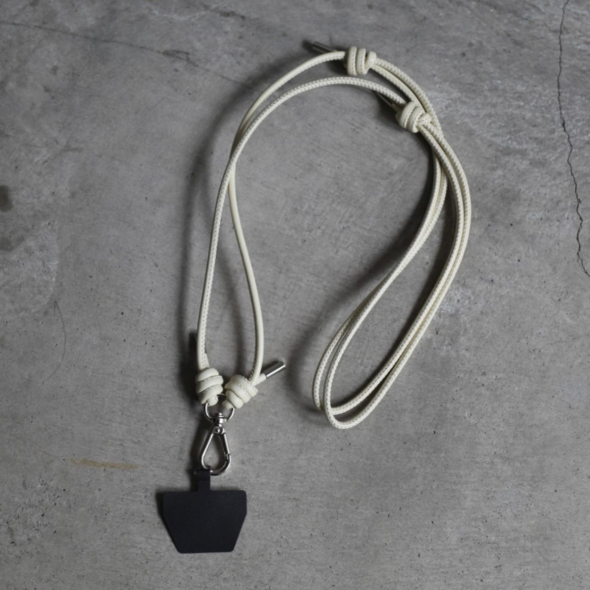 【残りわずか】Herrie Phone String(STCOW)