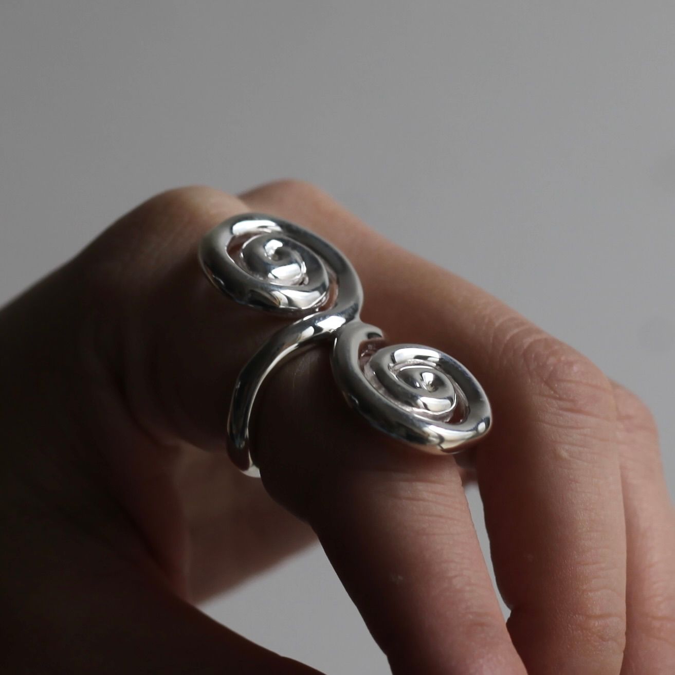 【残り一点】Asym Spiral Ring
